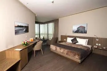 Promenade Hotel Zalqa 4*,